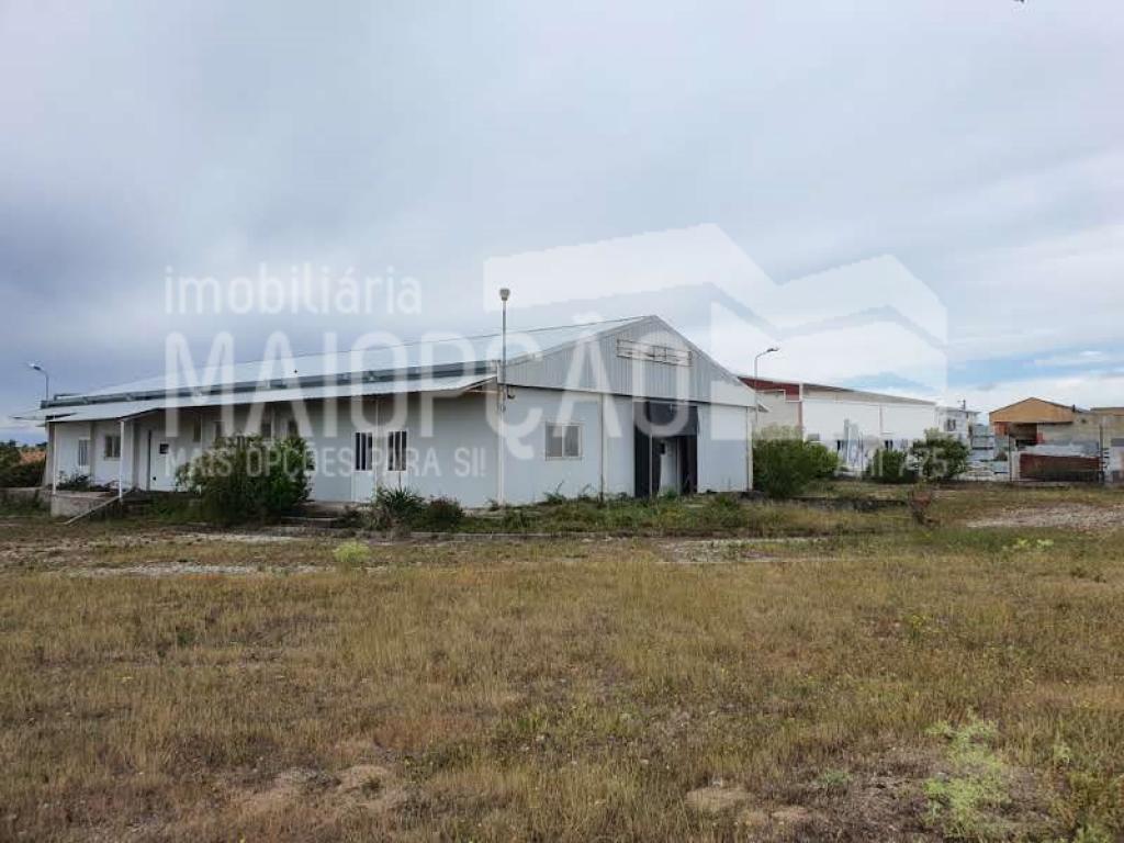 <b>Armazém</b><br/><b>Venda : 66.792,00 €</b><br/>